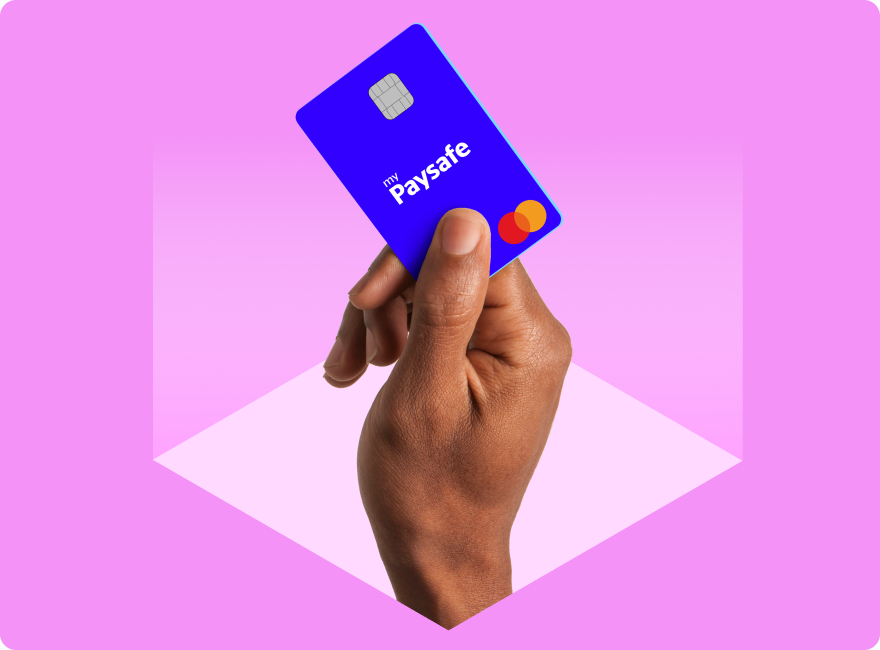 Paysafecard Karte auf blauem Hintergrund